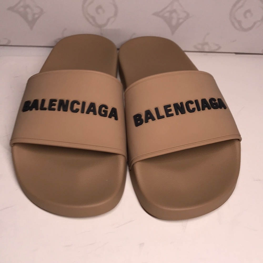 100% Authentic Balenciaga Pool Slide Sandals – Beige w/ Black Logo